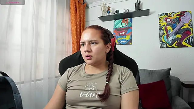 Lexyevans online show from 10-26-25, 09:10