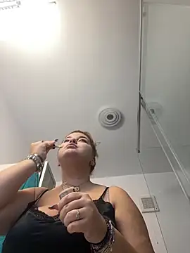 AllysonK online show from 01-08-25, 09:32