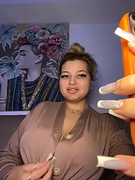 AllysonK online show from 11-26-25, 04:30