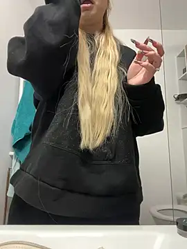 AllysonK online show from 04-28-26, 11:04