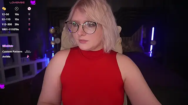 Snapshot of CoolTatis chatting on 01-27-25, 02:24 CoolTatis online show from 01-27-25, 02:24