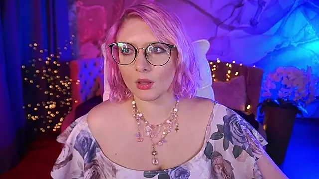 Snapshot of CoolTatis chatting on 09-17-25, 01:13 CoolTatis online show from 09-17-25, 01:13