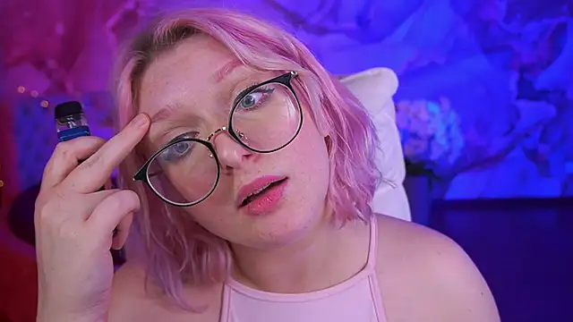 Snapshot of CoolTatis chatting on 10-06-25, 05:54 CoolTatis online show from 10-06-25, 05:54