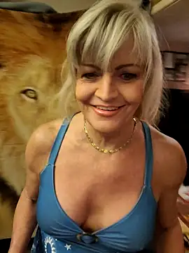 Snapshot of annika_lately chatting on 10-06-25, 02:31 annika lately online show from 10-06-25, 02:31