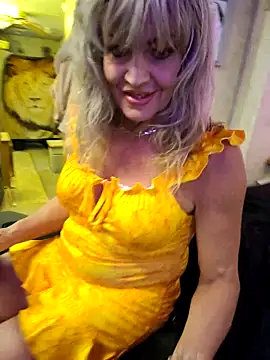 Snapshot of annika_lately chatting on 10-17-25, 03:42 annika lately online show from 10-17-25, 03:42