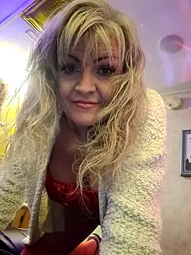 Snapshot of annika_lately chatting on 11-23-25, 04:56 annika lately online show from 11-23-25, 04:56