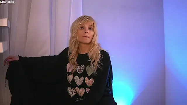 Snapshot of BritneyHudson chatting on 03-12-25, 11:31 BritneyHudson online show from 03-12-25, 11:31