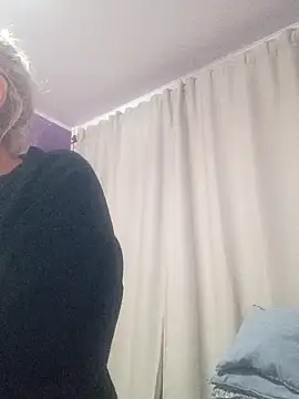 Snapshot of BritneyHudson chatting on 09-22-25, 12:56 BritneyHudson online show from 09-22-25, 12:56