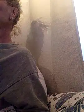 Snapshot of BritneyHudson chatting on 11-23-25, 03:34 BritneyHudson online show from 11-23-25, 03:34