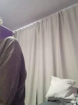 Snapshot of BritneyHudson chatting on 11-26-25, 02:12 BritneyHudson online show from 11-26-25, 02:12