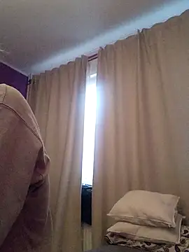 Snapshot of BritneyHudson chatting on 11-27-25, 06:15 BritneyHudson online show from 11-27-25, 06:15