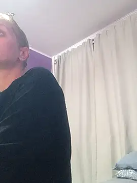 Snapshot of BritneyHudson chatting on 12-03-25, 05:44 BritneyHudson online show from 12-03-25, 05:44