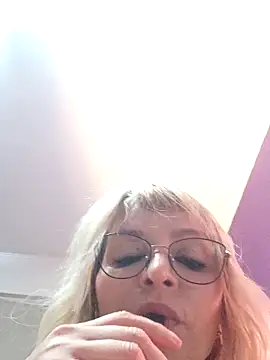 BritneyHudson online show from 04-21-26, 06:23