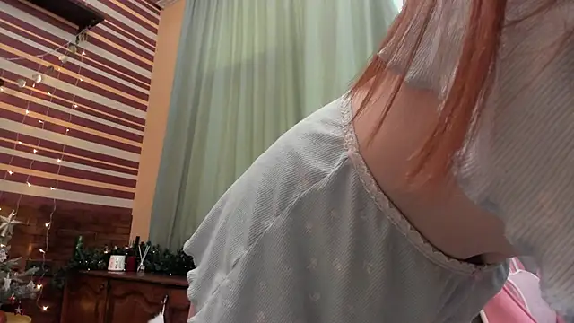 MilanaMua online show from 12-14-25, 07:47