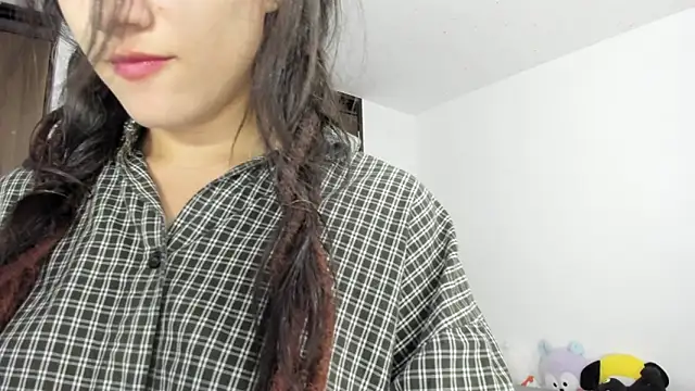 Snapshot of Eli_dl chatting on 03-08-26, 04:27 Eli dl online show from 03-08-26, 04:27