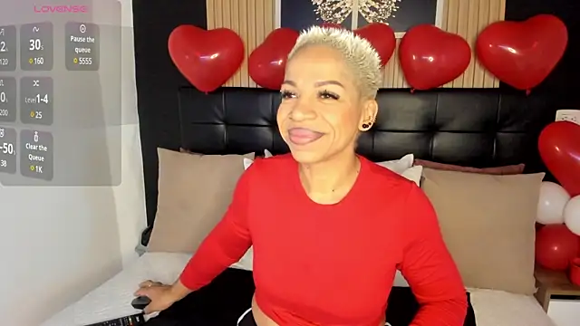 summer night  online show from 02-18-25, 11:00