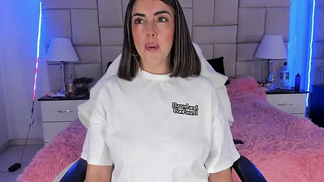 IsisLoveyes  online show from 12-10-24, 07:00