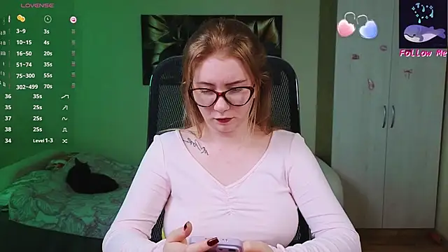 Snapshot of D0nna_ chatting on 09-13-25, 09:25 D0nna  online show from 09-13-25, 09:25