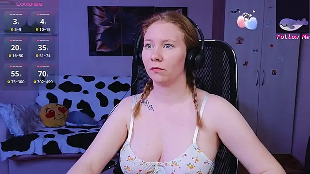 Snapshot of D0nna_ chatting on 10-07-25, 11:24 D0nna  online show from 10-07-25, 11:24