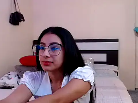 Snapshot of chika_hellar chatting on 02-18-25, 10:25 chika hellar online show from 02-18-25, 10:25