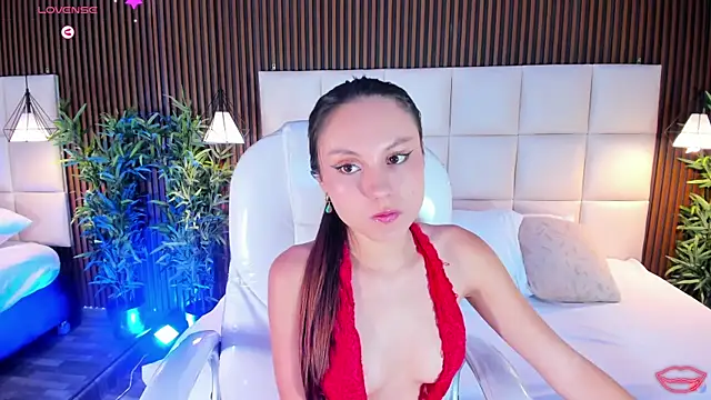 Snapshot of LindsyCater chatting on 11-10-25, 12:26 LindsyCater online show from 11-10-25, 12:26