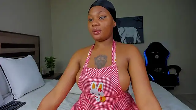 Renee-18 online show from 10-21-25, 12:33