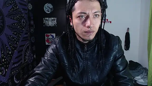 Snapshot of Dicaprioo_ chatting on 01-06-25, 04:34 Dicaprioo online show from 01-06-25, 04:34