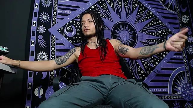 Snapshot of Dicaprioo_ chatting on 01-09-25, 11:56 Dicaprioo online show from 01-09-25, 11:56