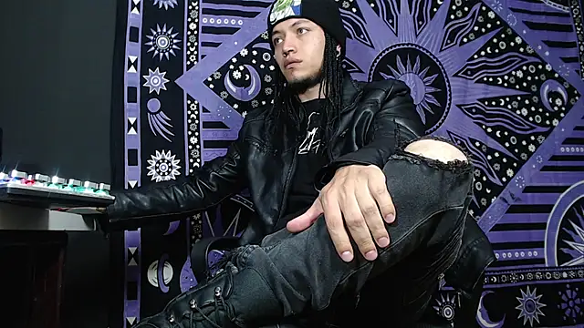 Snapshot of Dicaprioo_ chatting on 01-10-25, 08:04 Dicaprioo online show from 01-10-25, 08:04