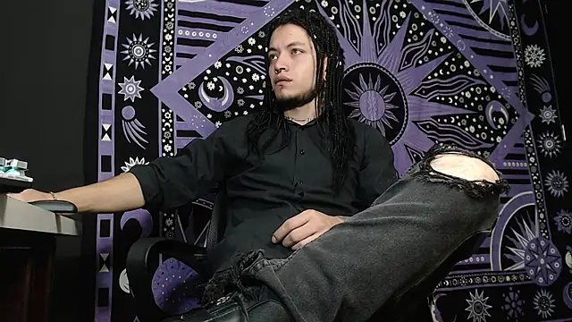 Snapshot of Dicaprioo_ chatting on 01-14-25, 05:12 Dicaprioo online show from 01-14-25, 05:12