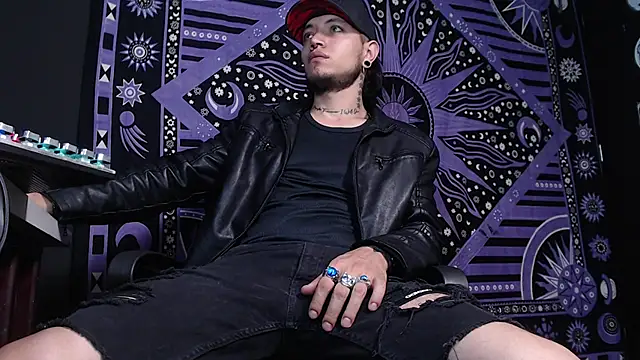 Snapshot of Dicaprioo_ chatting on 01-31-25, 05:53 Dicaprioo online show from 01-31-25, 05:53