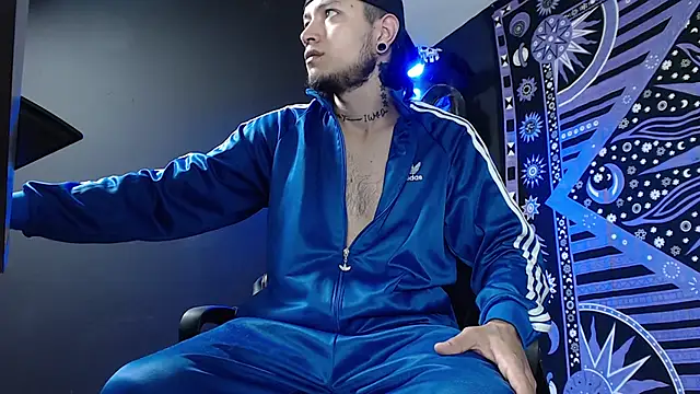 Snapshot of Dicaprioo_ chatting on 02-21-25, 06:48 Dicaprioo online show from 02-21-25, 06:48