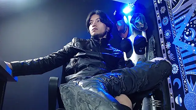 Snapshot of Dicaprioo_ chatting on 02-24-25, 10:36 Dicaprioo online show from 02-24-25, 10:36