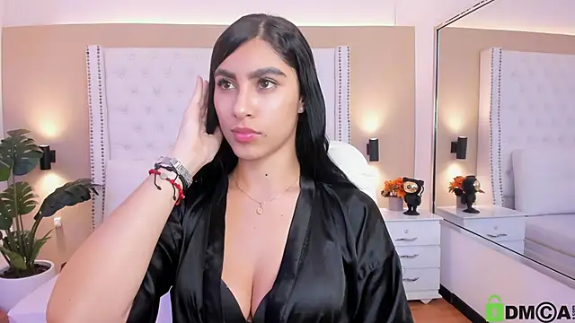 Emily roux online show from 11-07-25, 03:28