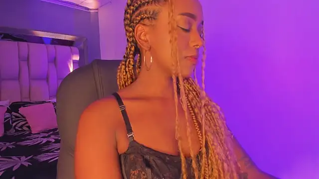 EmilyHaan online show from 01-27-25, 07:46