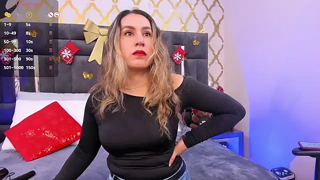 Snapshot of RubbyTaylor chatting on 12-04-25, 07:22 RubbyTaylor online show from 12-04-25, 07:22