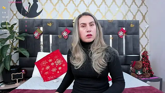 Snapshot of RubbyTaylor chatting on 12-17-25, 02:34 RubbyTaylor online show from 12-17-25, 02:34