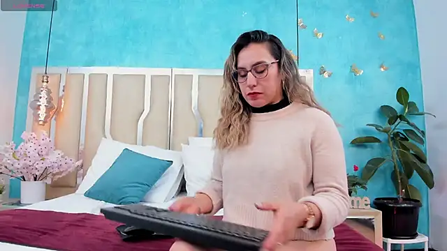 RubbyTaylor online show from 04-25-26, 01:41