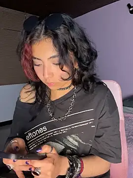  Gothiccbitch  online show from 02-04-25, 06:25