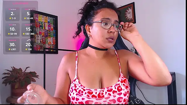 Snapshot of Rachell__420 chatting on 05-03-26, 02:45 Rachell 420 online show from 05-03-26, 02:45