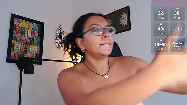 Snapshot of Rachell__420 chatting on 05-26-26, 03:19 Rachell 420 online show from 05-26-26, 03:19