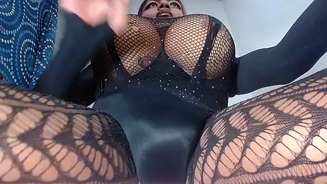 Snapshot of andreablackcock chatting on 10-12-25, 03:05 andreablackcock online show from 10-12-25, 03:05