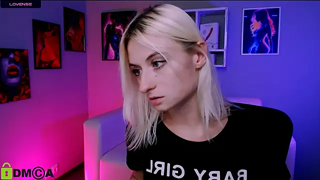 Snapshot of melisa_white1 chatting on 10-04-25, 06:50 melisa white1 online show from 10-04-25, 06:50
