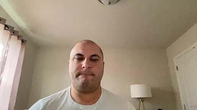 Snapshot of SluggishChase99 chatting on 12-03-24, 07:00 SluggishChase99 online show from 12-03-24, 07:00