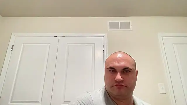 Snapshot of SluggishChase99 chatting on 01-09-25, 03:04 SluggishChase99 online show from 01-09-25, 03:04