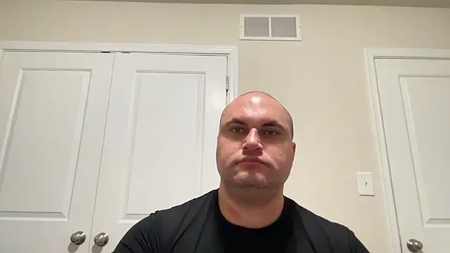 Snapshot of SluggishChase99 chatting on 02-06-25, 03:27 SluggishChase99 online show from 02-06-25, 03:27