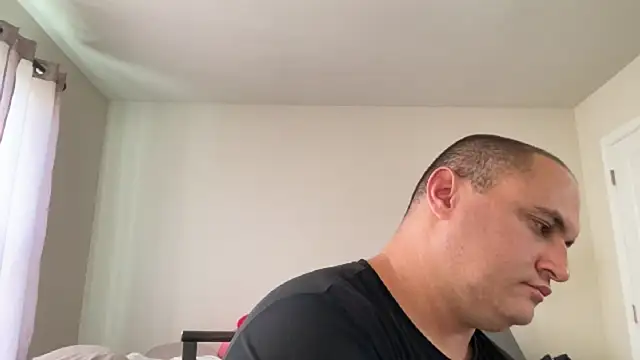 Snapshot of SluggishChase99 chatting on 11-05-25, 05:57 SluggishChase99 online show from 11-05-25, 05:57