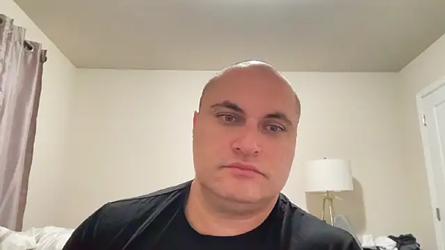 Snapshot of SluggishChase99 chatting on 11-26-25, 10:44 SluggishChase99 online show from 11-26-25, 10:44