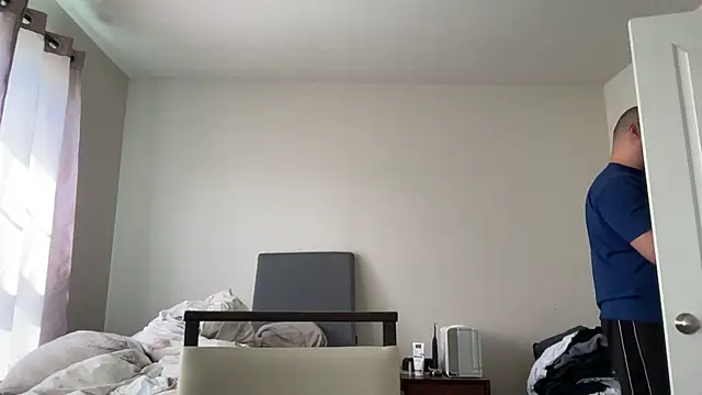 SluggishChase99 online show from 04-15-26, 03:30