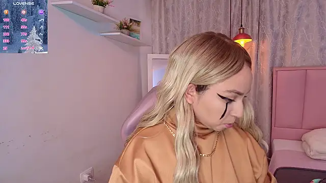 bella-green online show from 12-06-24, 07:23